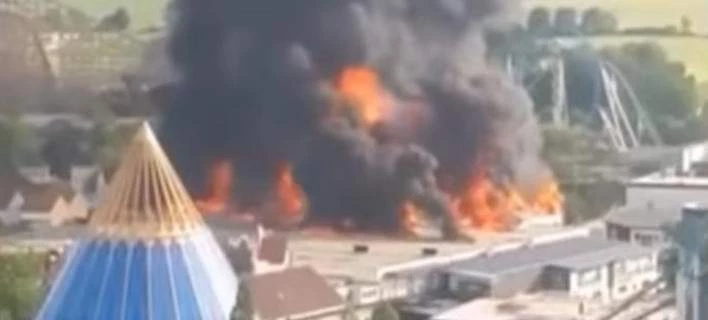 Πυρκαγιά ξέσπασε στο μεγαλύτερο θεματικό πάρκο της Γερμανίας – Σώοι οι επισκέπτες (Βίντεο)